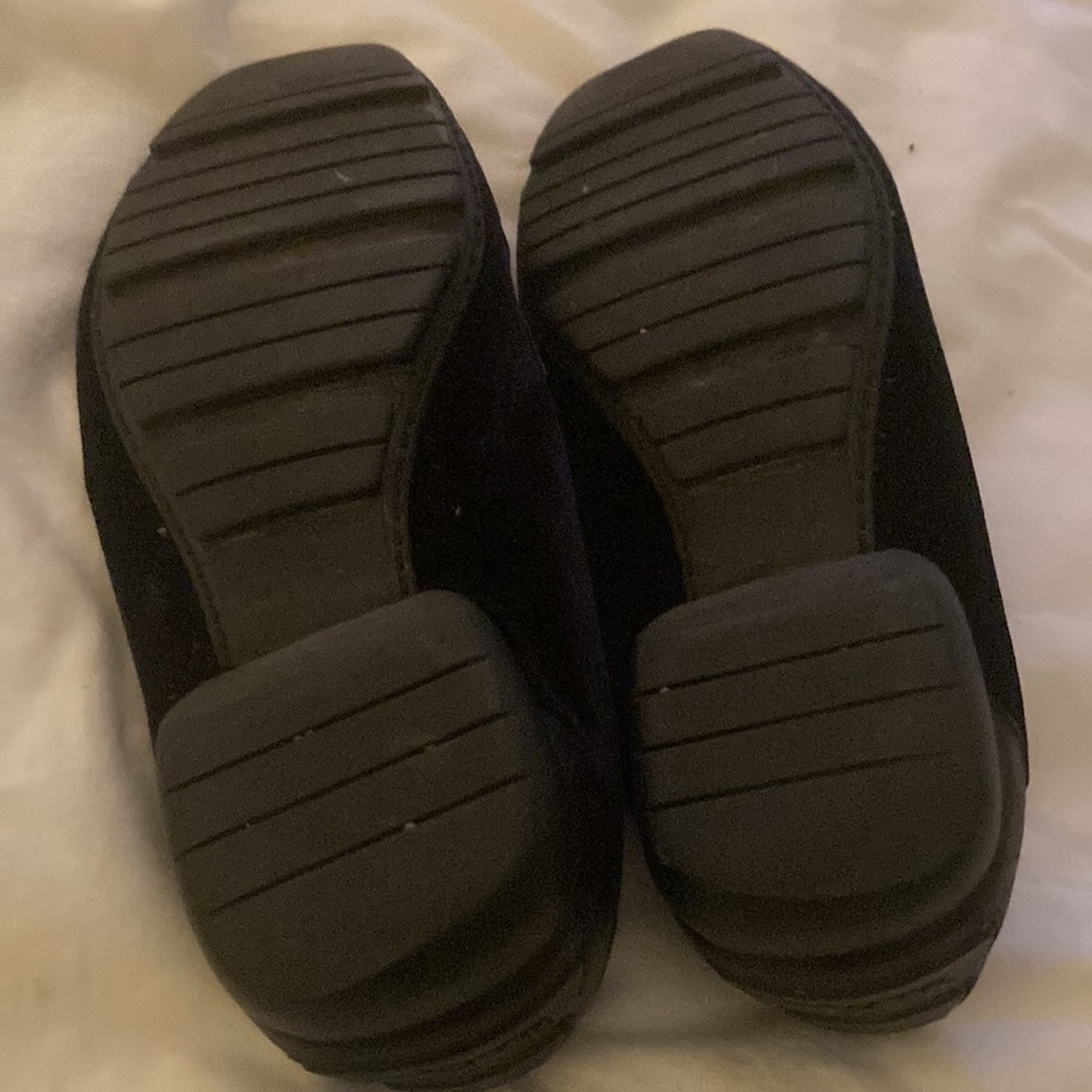 Salvatore Ferragamo Sports Black Suede flats  size 7.5, heels 1 inch - Picture 3 of 4